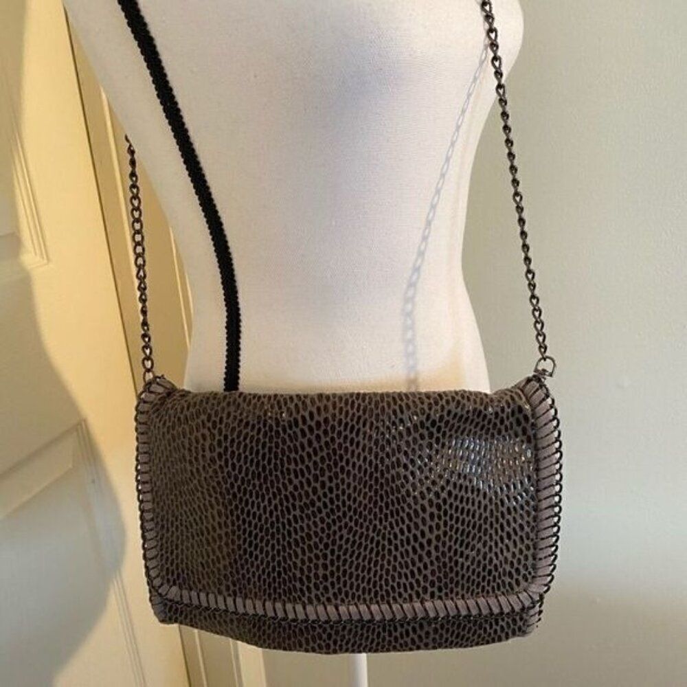 Tarnish womens dark grey crossbody bag w/ chain and inside pocket magnet closure